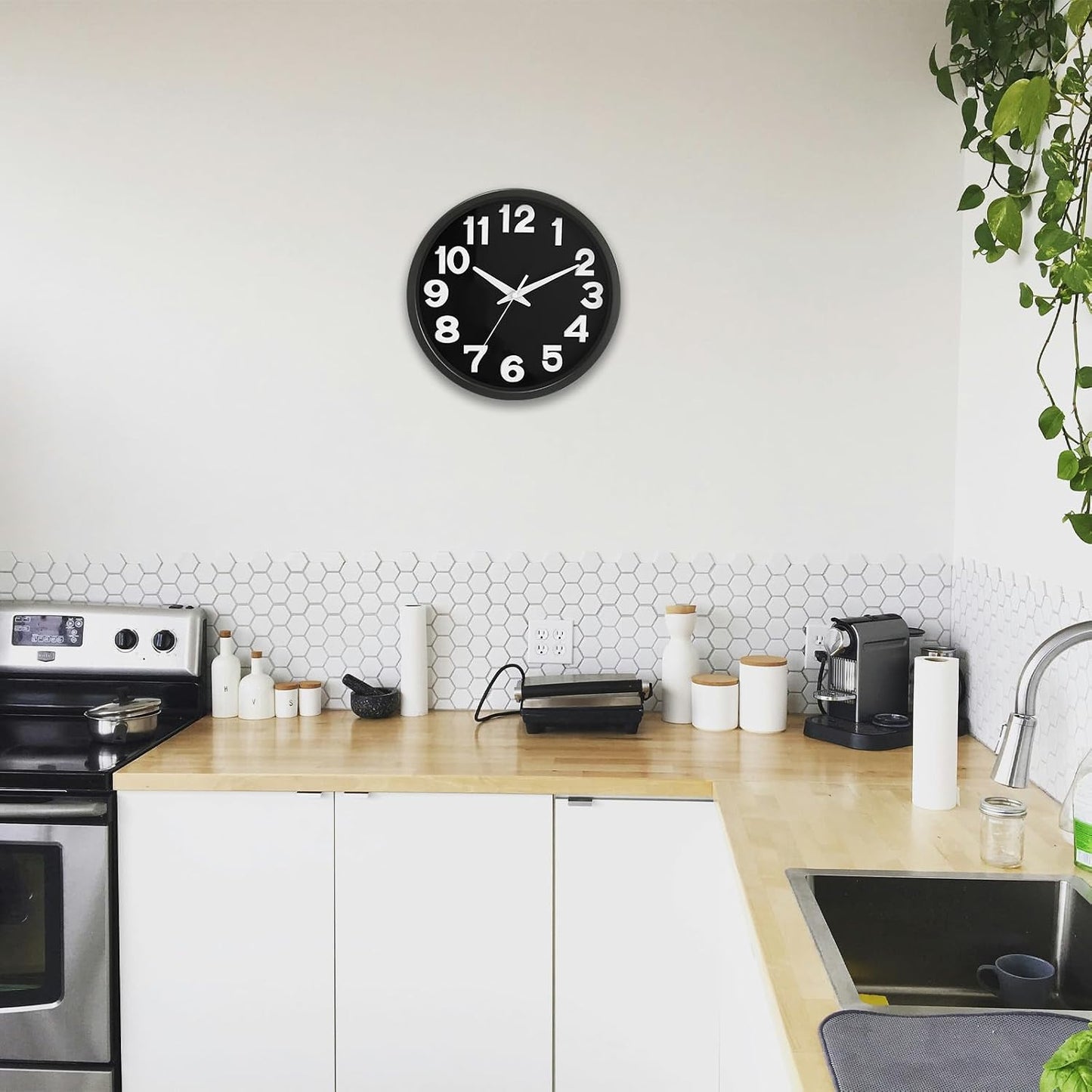 Caysie 12 Inch Large 3D Numbers Silent Non Ticking Wall Clock, Modern Quartz Battery Operated Round Clock, Decorative for Kitchen, Bedroom, Living Room, Office (Black)